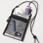 サコッシュは公園のお供に!