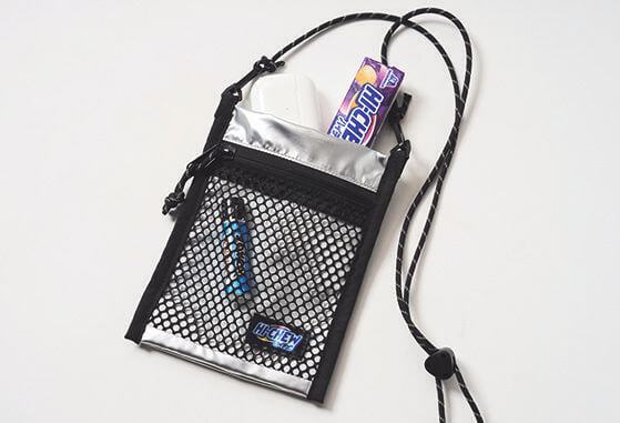 サコッシュは公園のお供に！