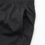 [気持ち良さの秘密はココ］便利なポケット付き