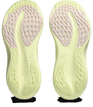 ミッドソールの材質の約24%に、サトウキビ由来のクッションフォーム材「FF BLAST PLUSECO」を採用