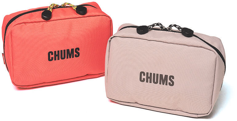 細かな荷物はポーチに収納！