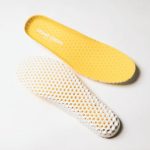 ムレを軽減するハニカム形状インソール採用