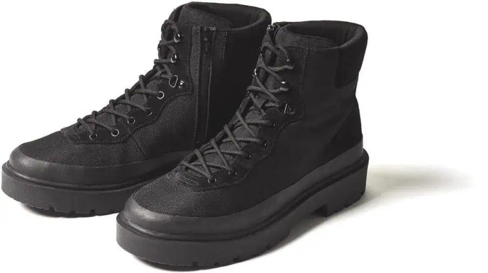 第2位　【ユニクロのコレ買い】「ユニクロ：シー」の新作にハズレなし！完売必至の高見え高機能シューズ2選