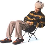 スライドとシューズの両方で履ける、まさに「シュライド」の命名にふさわしい機能性もさることながら、アウトドアから日常まで履ける汎用性の高さも素晴らしい