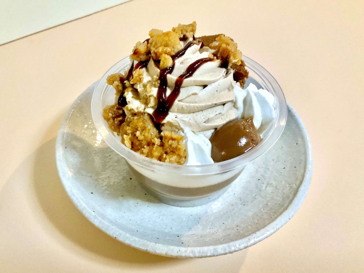 セブン-イレブン、紅茶に恋するプリンケーキパフェ