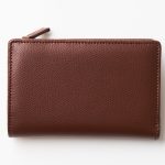 トップバリュ ファスナー二つ折り財布［TV152AWA724］ ￥3,980（税込￥4,378）