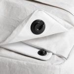 磁力を用いた機構のFIDLOCK社製スナップを採用