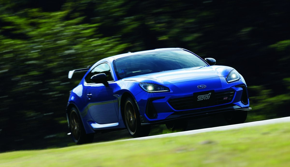 STIから、走りを追求したコンプリートカー「BRZ STI スポーツ タイプ RA」が登場