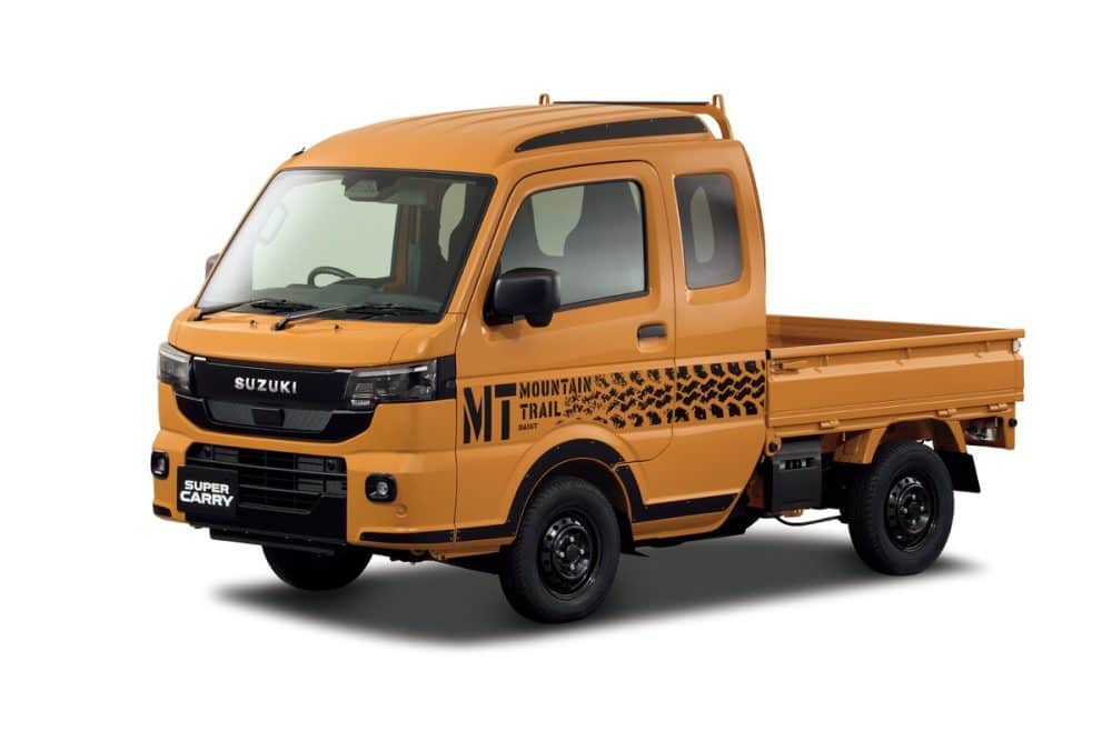 11月22日よりポートメッセなごやで開催される「Japan Mobility Show Nagoya 2025」で、専用デカールを追加し、フロントバンパーやフォグランプベゼルなどをブラックに変更した特別仕様車「スーパーキャリイ X リミテッド」を展示