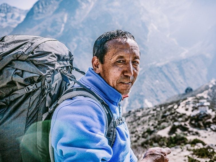 長らくの親友でもありTHULEアンバサダーでもある“アパ・シェルパ”