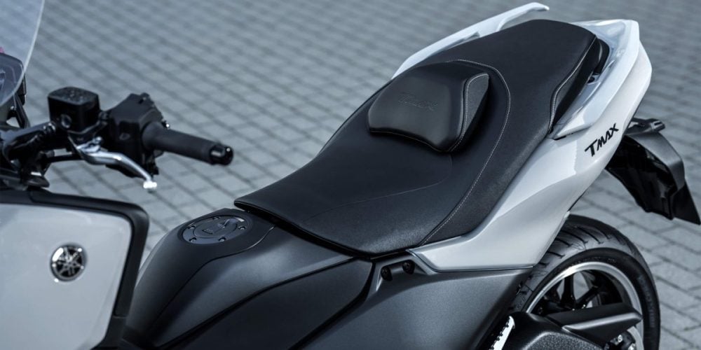 ロングライドも快適にこなせる座り心地の良いシート