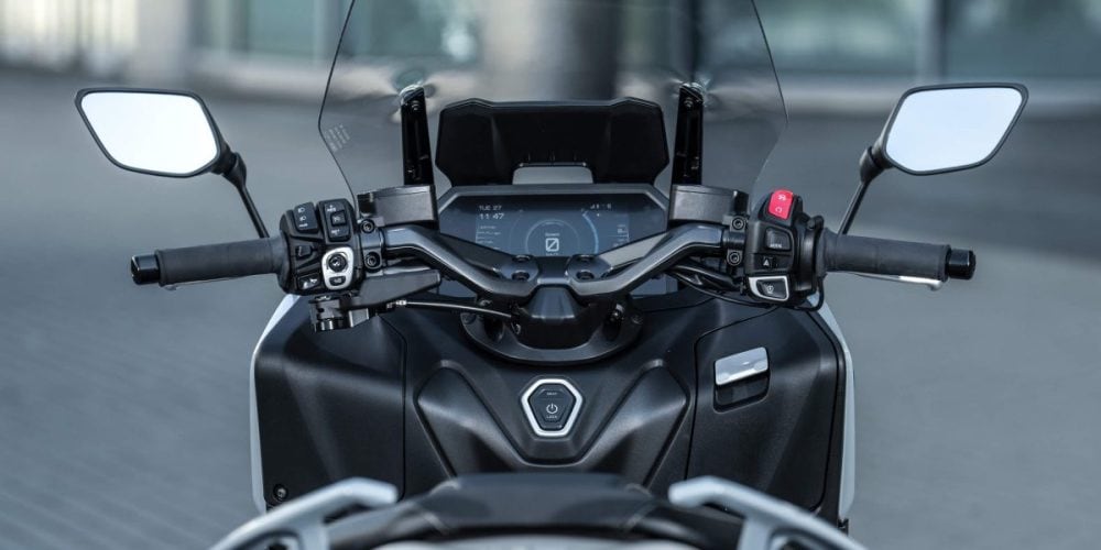 運転する気持ちをアップさせてくれるコックピット