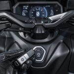 キーをポケットに入れたまま、ロックの解除やエンジンスタートが可能なスマートキー