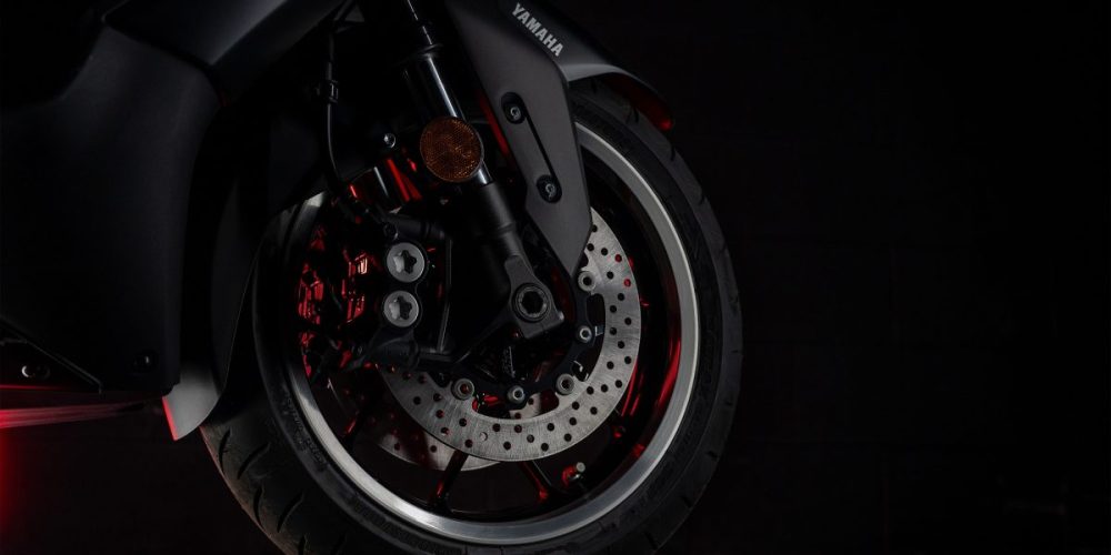 アルミ本来の素材感が映える切削ホイール