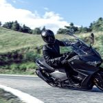 ツーリングやワインディングでは確かなスポーツ性能で爽快な走りを実現