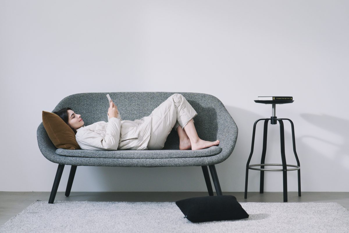 タイオン「ROOM DOWN WEAR with Cushion ダウンパンツ」￥9,900／800FP／6色展開