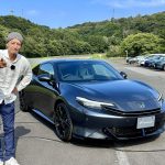 「小沢コージ」愛情あふれる独自の視点でクルマを語るバラエティ自動車ジャーナリスト。雑誌を中心にWebなどにも多数寄稿。2025-2026日本カー・オブ・ザ・イヤー選考委員も務めた。
