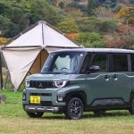 ヘッドライトまわりを大型化して「やんちゃかわいさ」がアップした新型デリカミニ