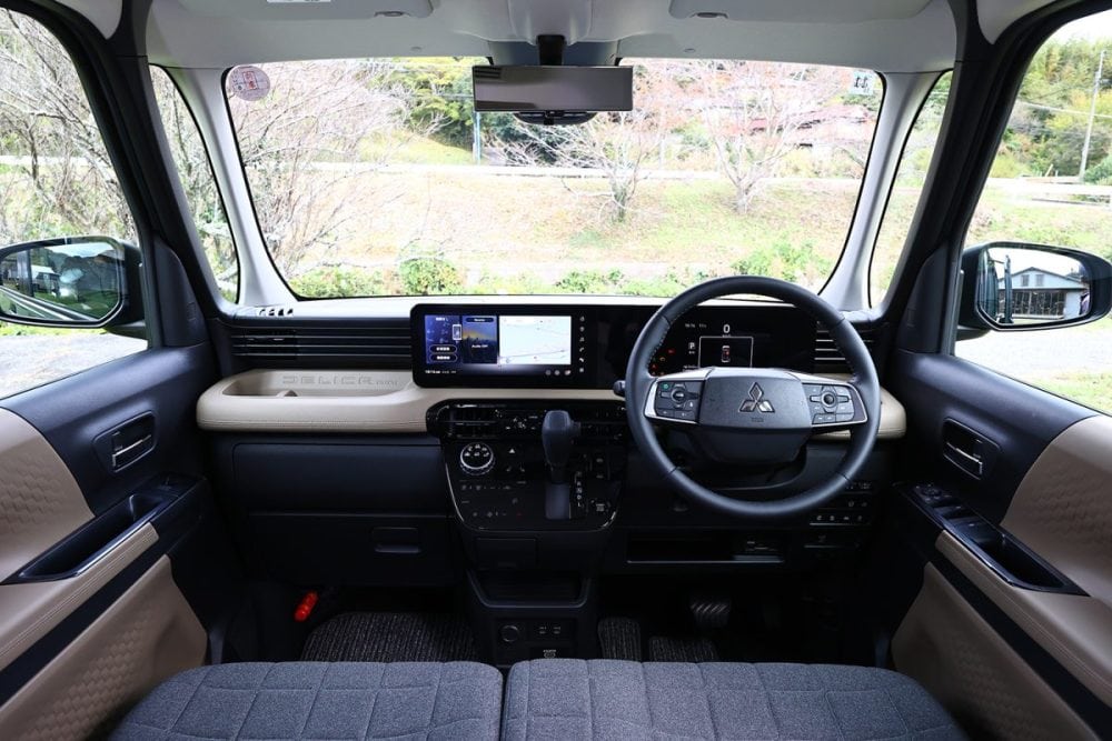 上質さとタフさをうまく両立させたインテリア