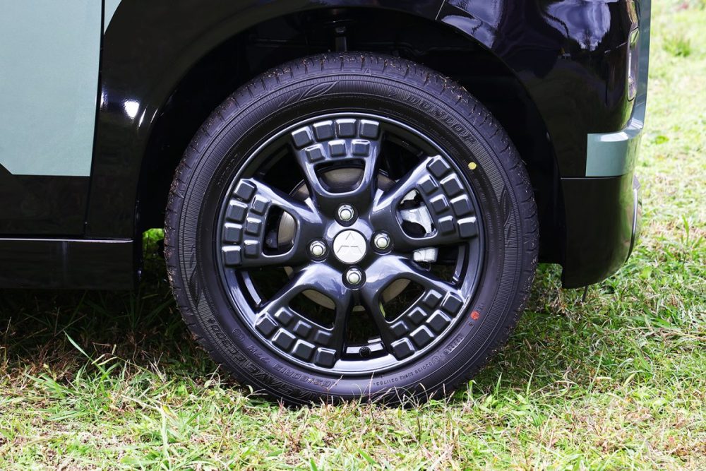 ブロックをモチーフにしたホイールデザインでギア感を演出