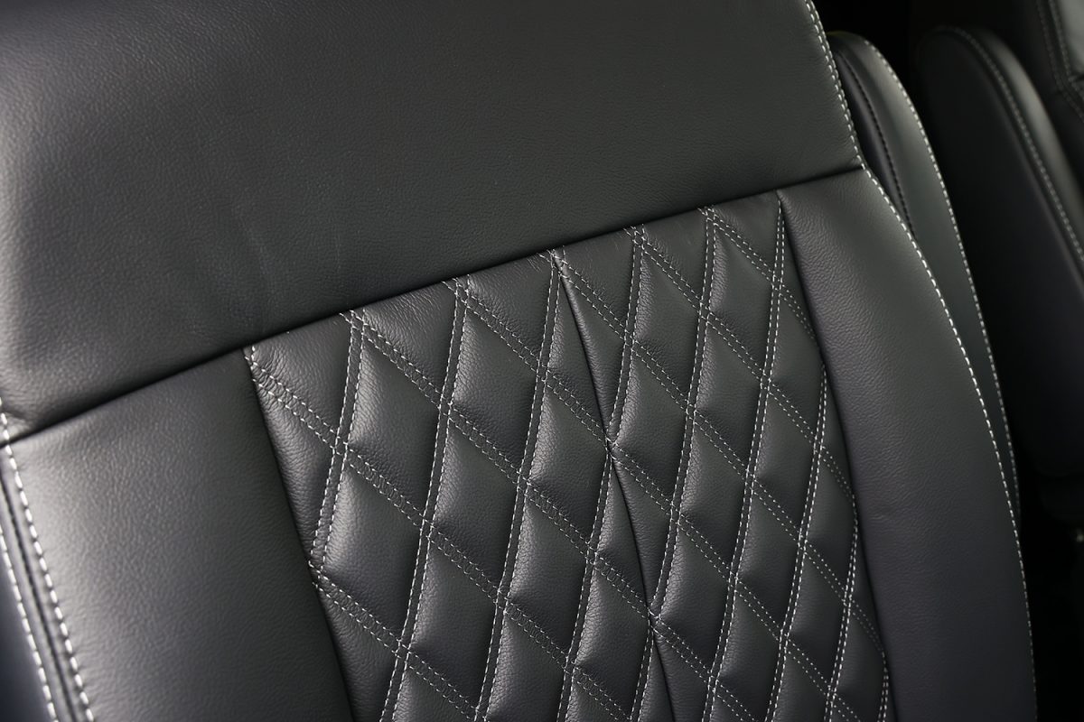 7人乗りにオプション設定されているレザーシート