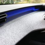 インパネのくぼんだ部分やシフトまわりなどを照らしてくれるアンビエントライトを装備