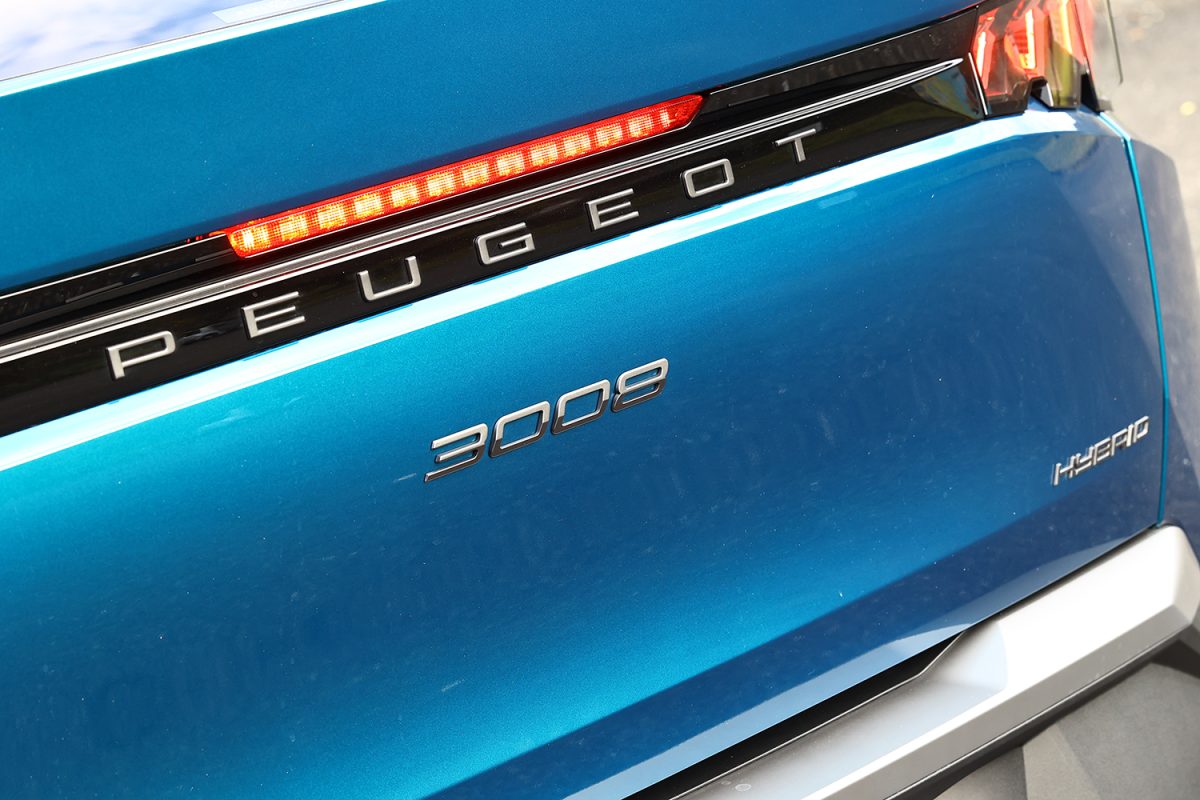 サイズやデザインは結構異なるが、Cセグメントであるのは同じ