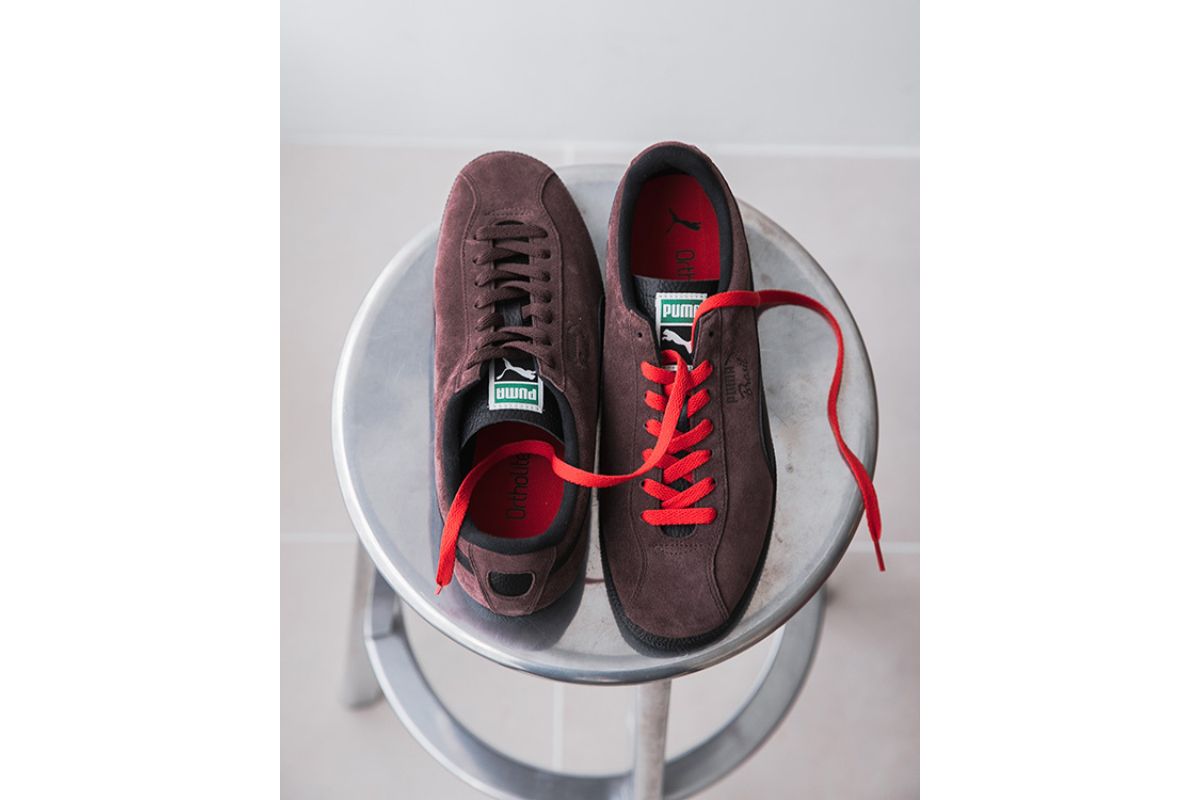 替えのシューレースを付属しており、気分やスタイリングに合わせた使い分けも可能