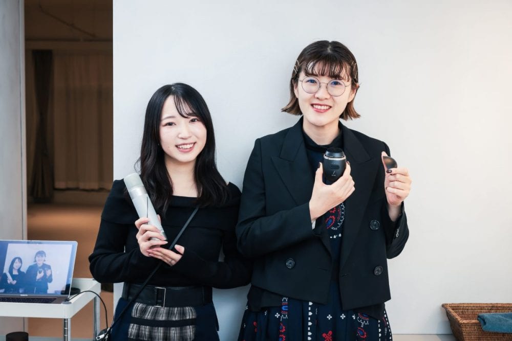 左：アンファー 中原瑠南さん、右：アンファー 才川実可子さん