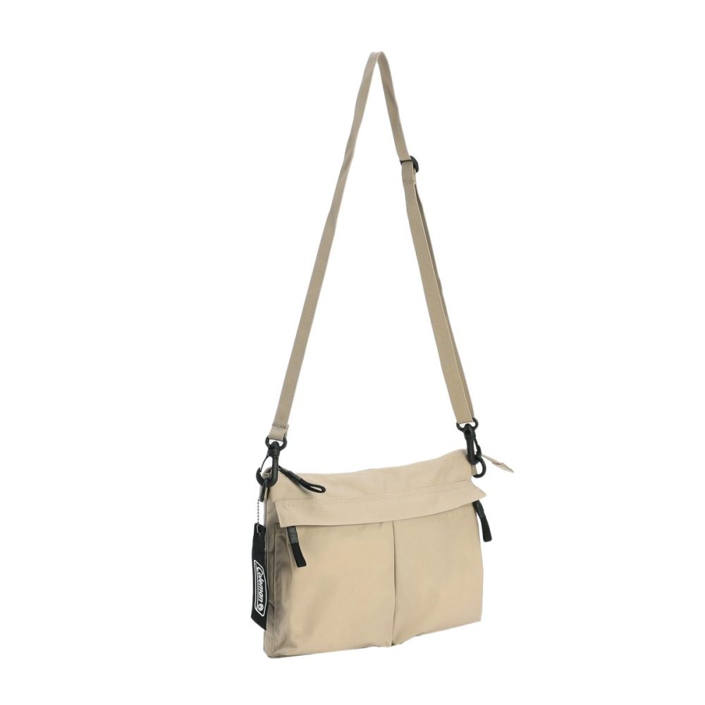 コールマン「ユニウォーカーサコッシュ」￥3,960／約31(W)×21(H)×8(D)㎝