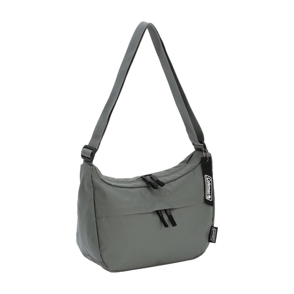 コールマン「ユニウォーカーバナナショルダー」￥5,500／約35(W)×25(H)×12(D)㎝