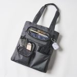 便利な外ポケットを搭載