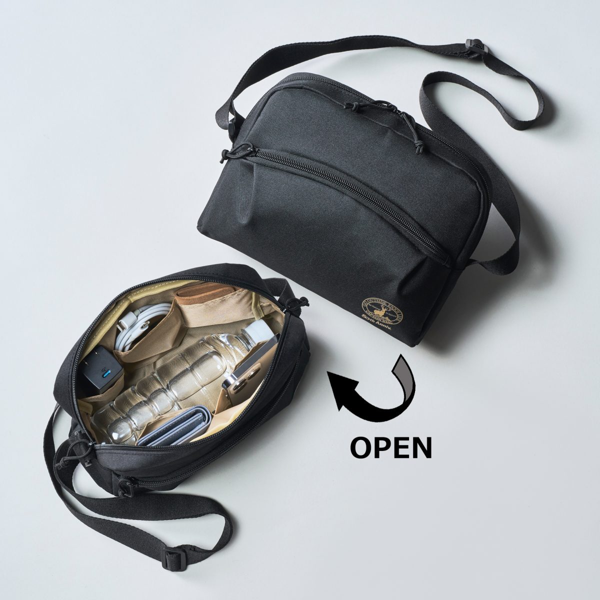 MonoMax2月号増刊付録「キャプテンスタッグ　10ポケット付き！ショルダーバッグ」