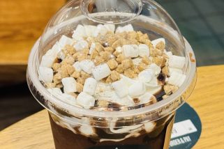 【スタバ新作】満足度が高すぎ！「スモア チョコレート フラペチーノ」の“甘×苦”とザクザク食感が沼だった。常連ライター徹底レポ