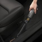 約2.5時間の充電で最長35分稼働してくれるからクルマの室内掃除は余裕です