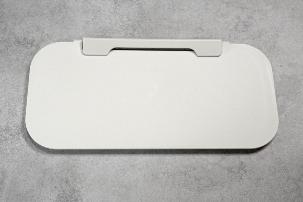 吊るしても使える 薄型収納ケース用フタ 奥行15cm ￥390