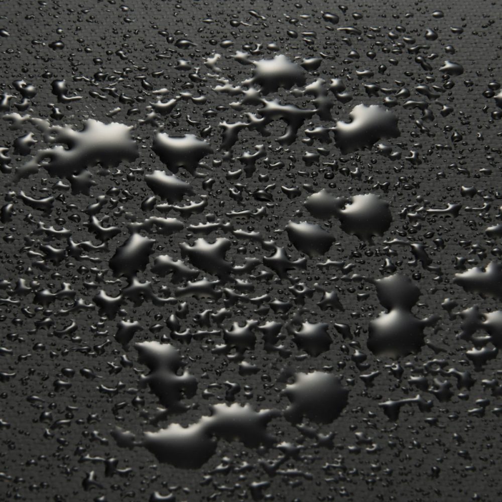 本体素材に高耐久PU コーティング素材を採用