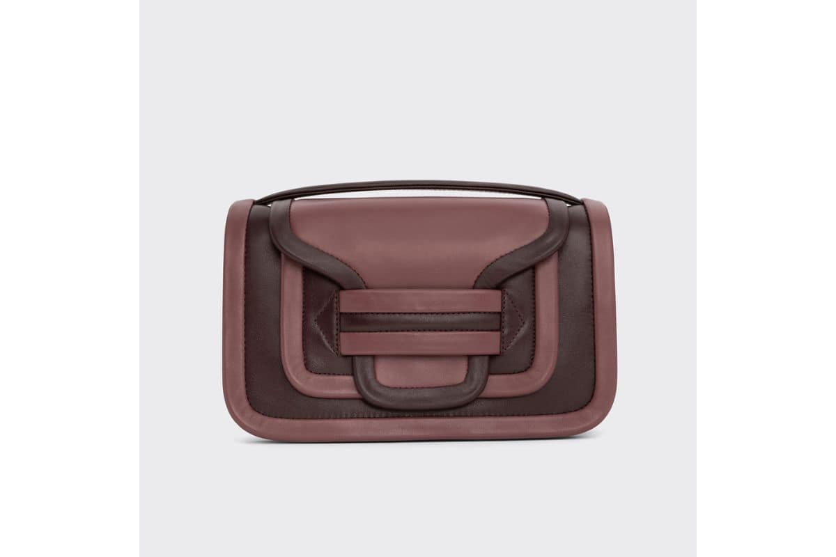 ピエール アルディ「アルファ マキシ バッグ」¥187,000/W25.5×D9×H17㎝