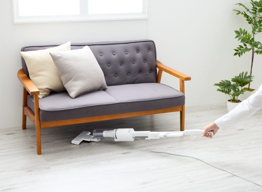 高さわずか110mmの超スリムヘッドを採用。ベッド下やソファ下など、これまで手が届かなかった場所にもスッと入ります
