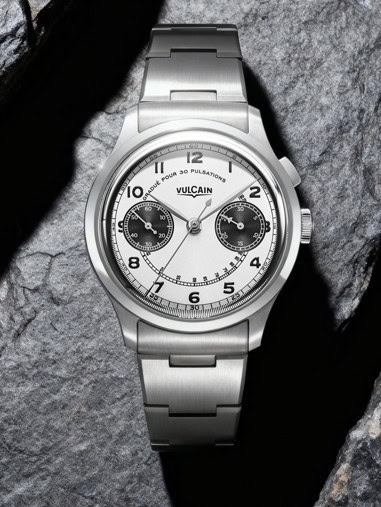 ヴァルカン「グランプリ スモールセコンド パープル リミテッドエディション」￥264,000／自動巻／39㎜径／パワーリザーブは約40時間／50m防水／世界限定25本