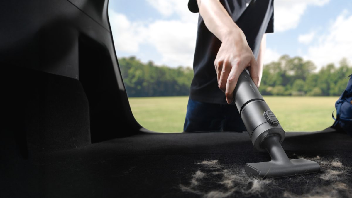 デスクまわりやクルマの掃除に役立つハンディクリーナーについてかなりの数をチェックし、そして実際に購入してきました