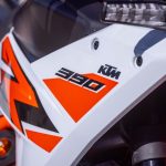 オフロードの世界では揺るぎない評価を得ているKTMが送り出すライトなアドベンチャーモデル