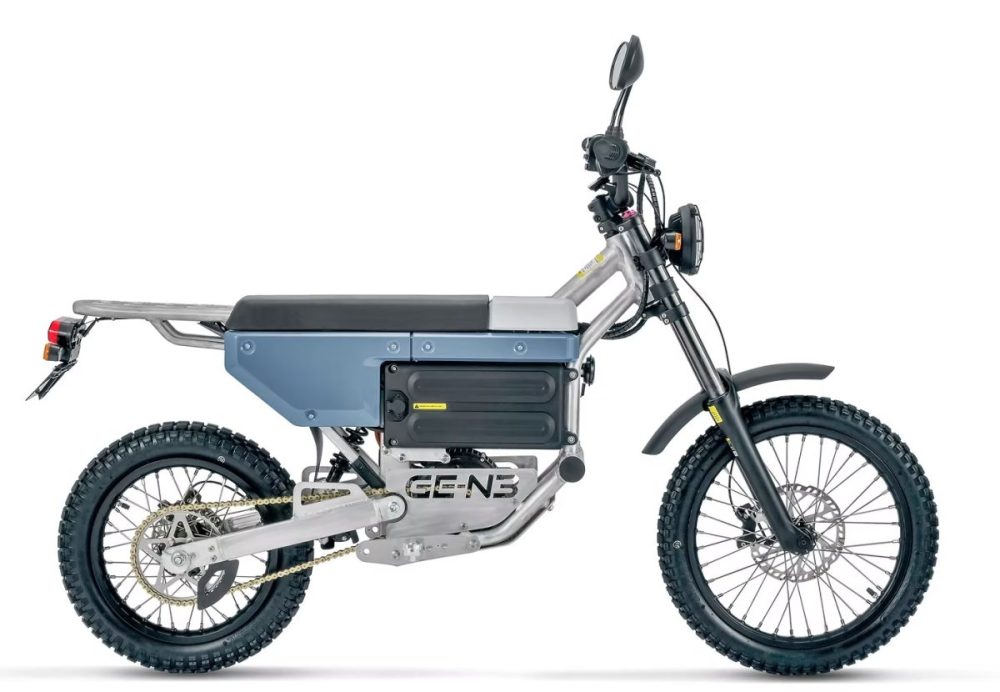 メカニカルで無骨な雰囲気、それでいてどこか可愛らしら感じさせるルックス