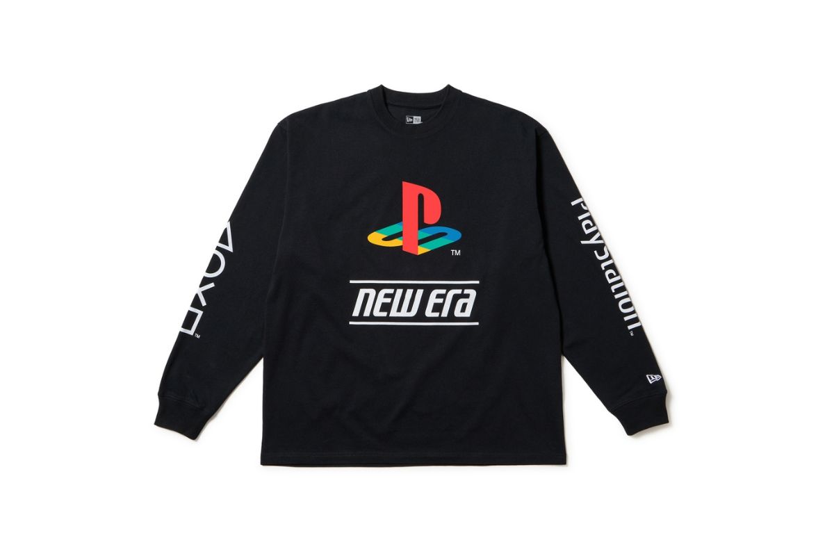 ニューエラ「長袖 オーバーサイズド コットン Tシャツ PlayStation プレイステーション ファミリーマーク ニューエラロゴ」¥7,150/2色展開