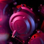 新設計の798cc 3気筒エンジンを搭載