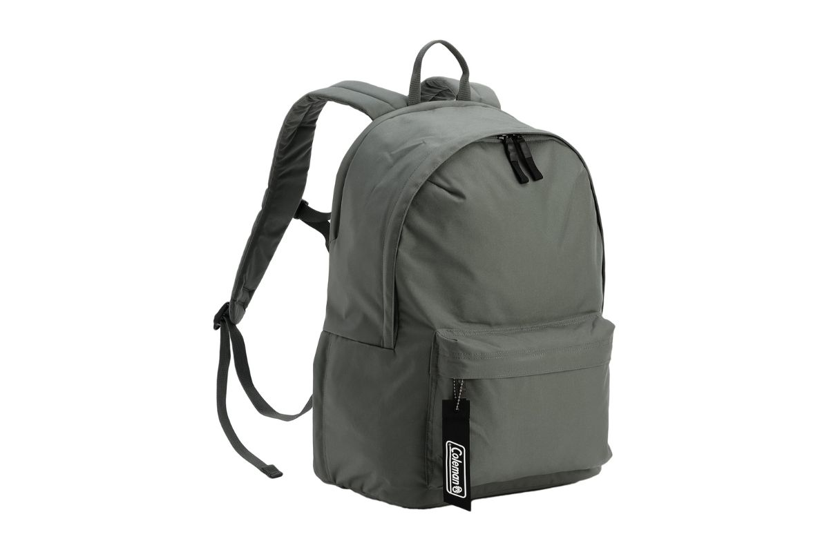 コールマン「ユニウォーカーデイパック 23」￥8,910／約32(W)&times;44(H)&times;22(D)㎝