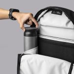 オープンポケット、ファスナーポケット搭載で、小分けに整理して収納可能