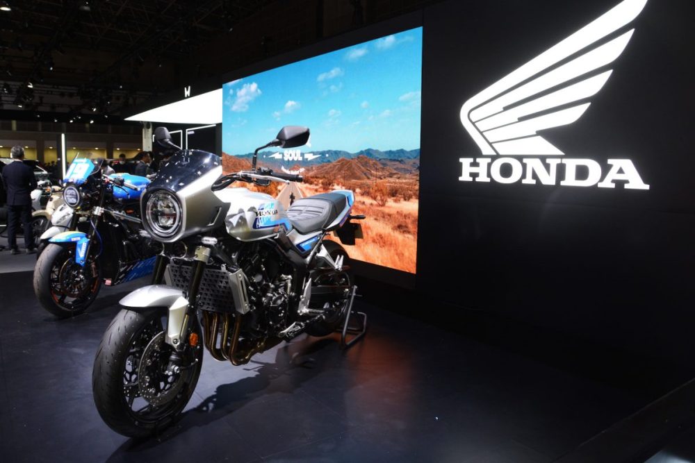 ライダー大注目のネオレトロスタイルの大型ロードスポーツモデル「CB1000F」