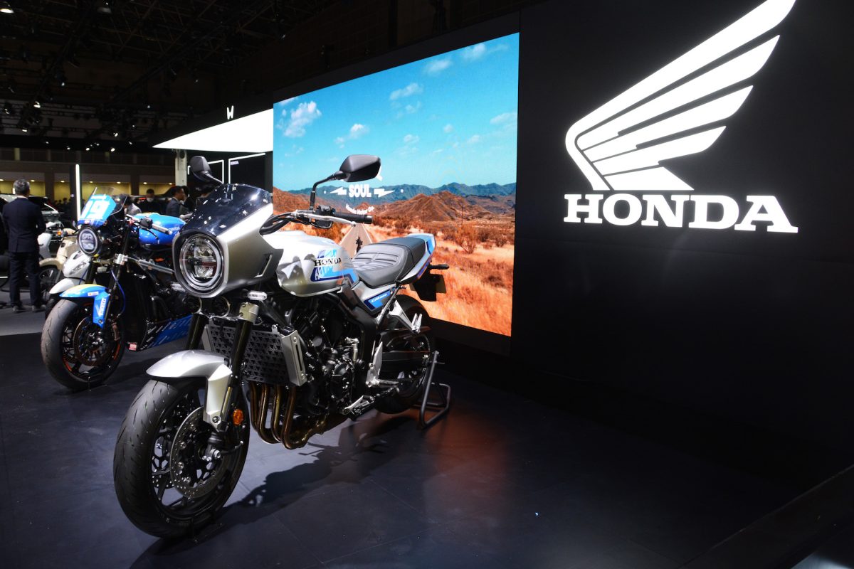 ライダー大注目のネオレトロスタイルの大型ロードスポーツモデル「CB1000F」