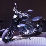 プラグインハイブリッドを採用した大型スポーツモデルタイプの「PROTO PHEV」